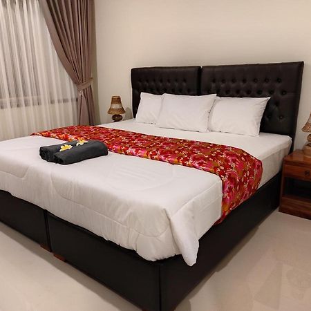 Hotel Kubu Di-Kayla'S Sanur Esterno foto