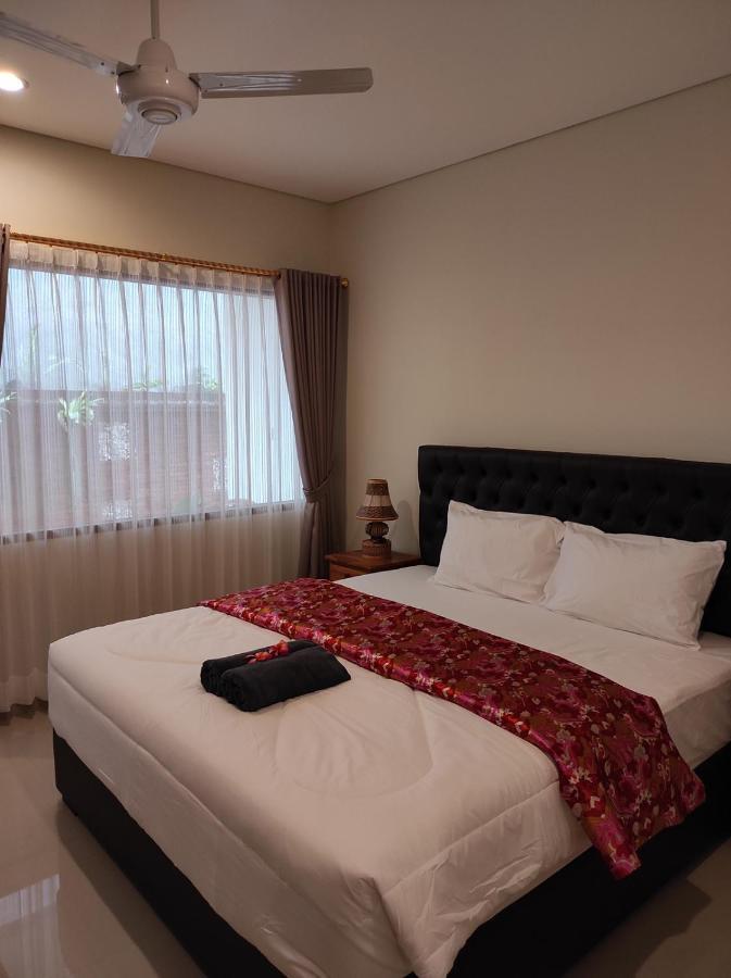 Hotel Kubu Di-Kayla'S Sanur Esterno foto