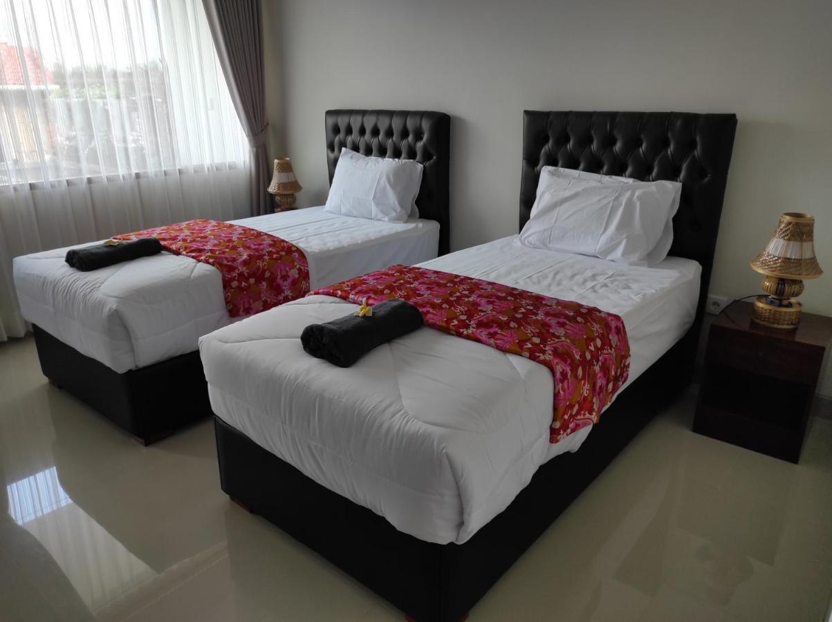 Hotel Kubu Di-Kayla'S Sanur Esterno foto