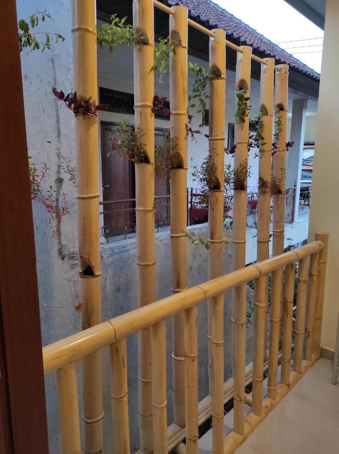 Hotel Kubu Di-Kayla'S Sanur Esterno foto