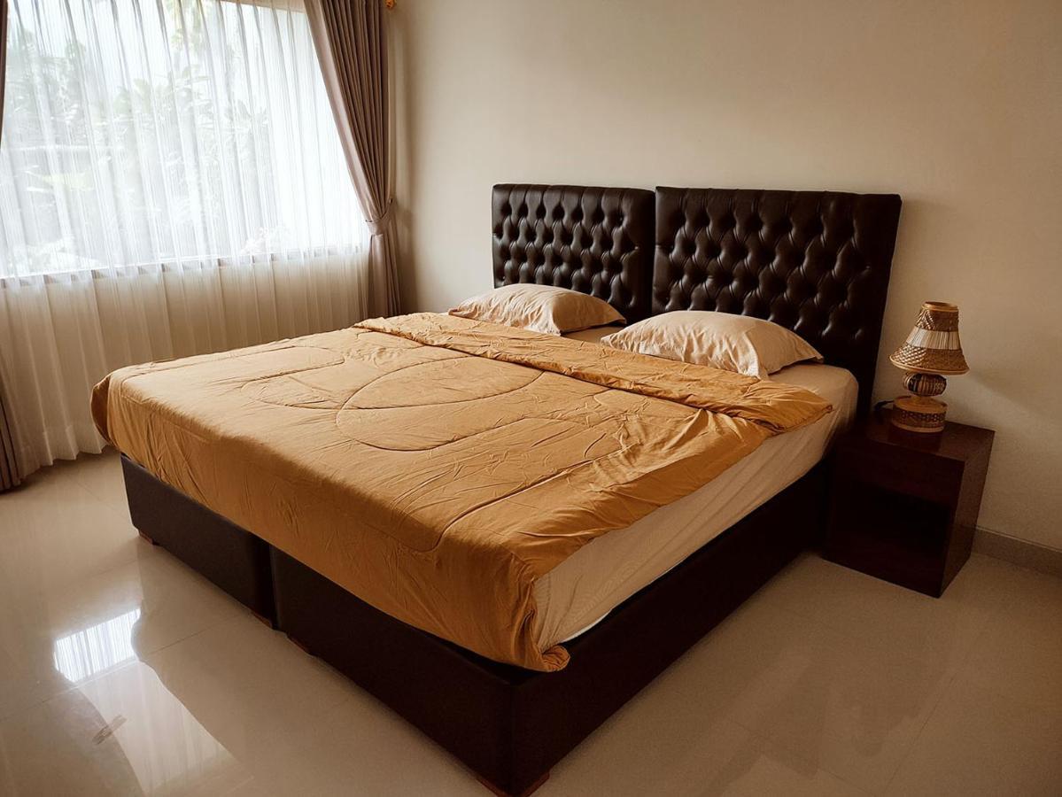 Hotel Kubu Di-Kayla'S Sanur Esterno foto