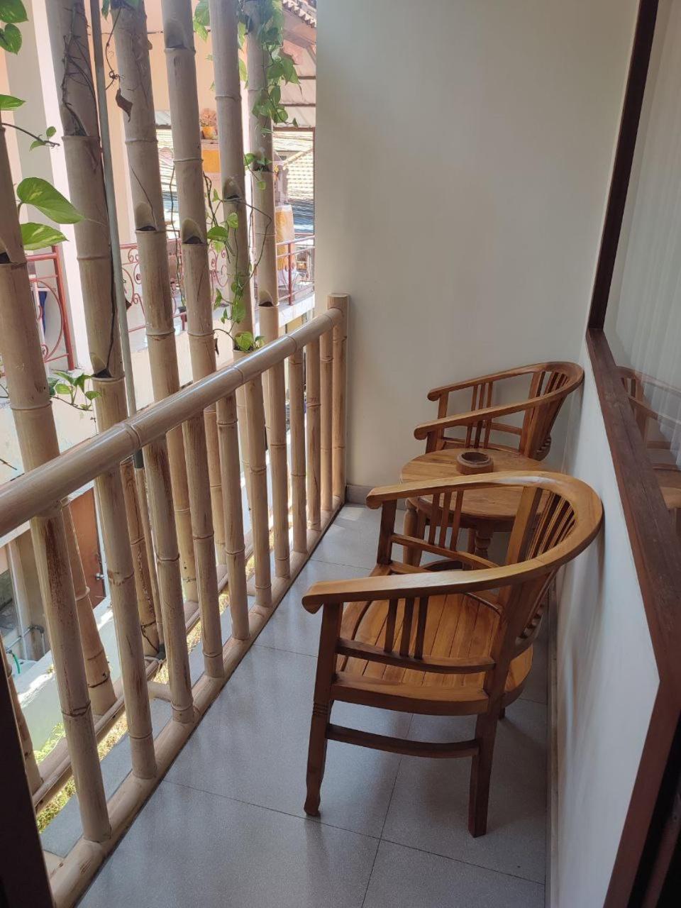 Hotel Kubu Di-Kayla'S Sanur Esterno foto
