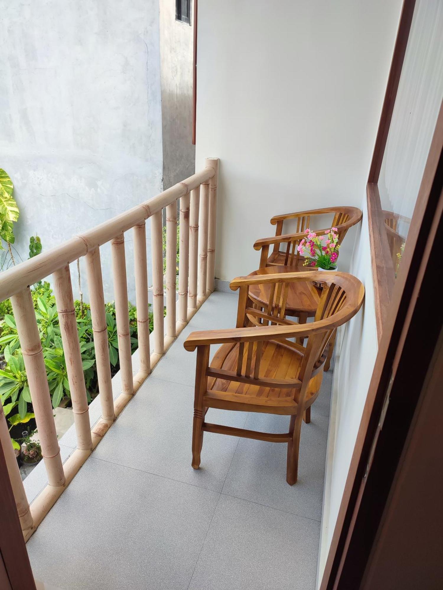 Hotel Kubu Di-Kayla'S Sanur Esterno foto