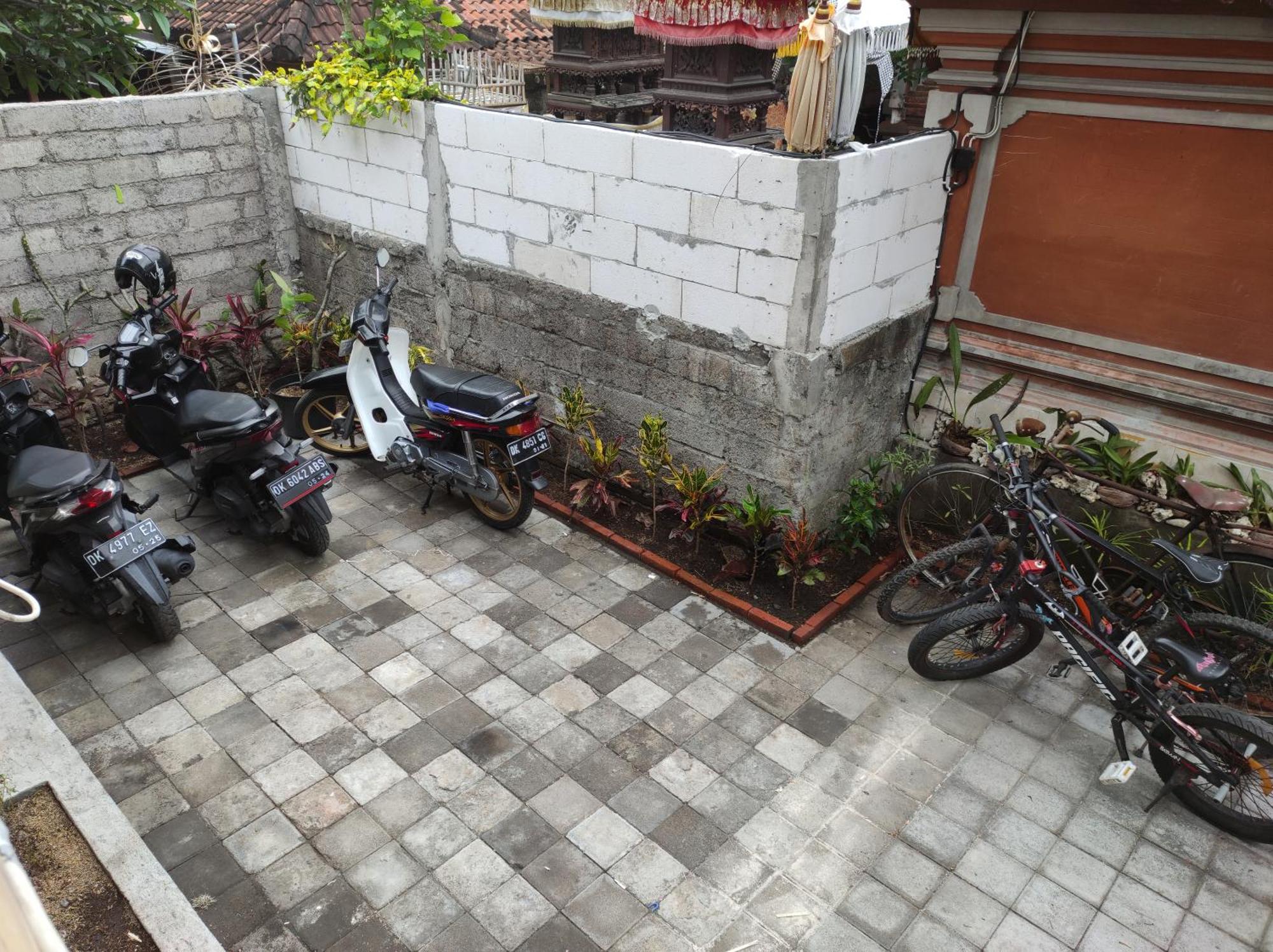 Hotel Kubu Di-Kayla'S Sanur Esterno foto
